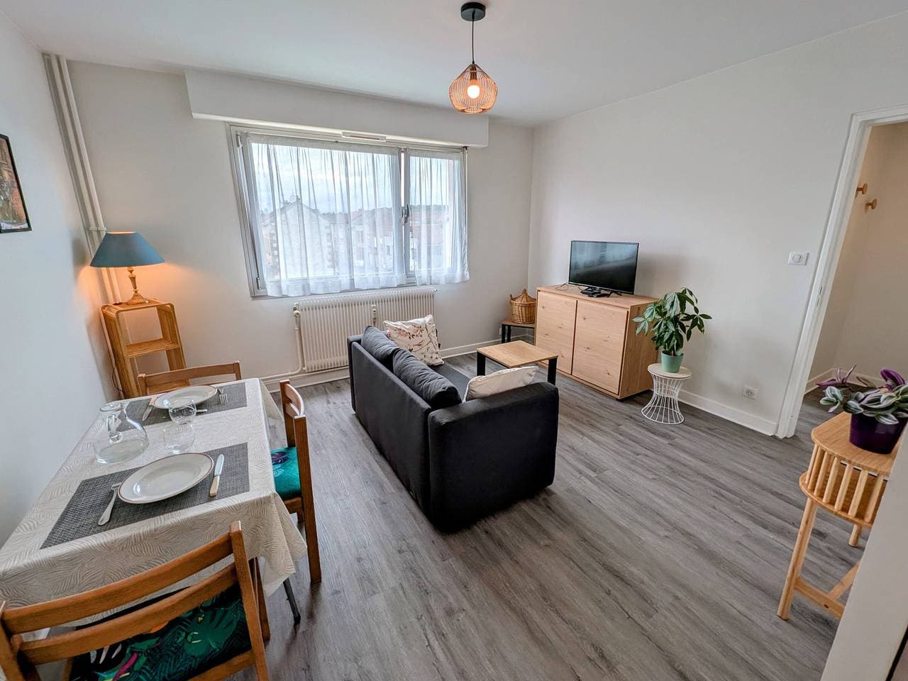 Gemütliche Wohnung im Herzen von Luxeuil-les-Bains in der Nähe von Thermen 1