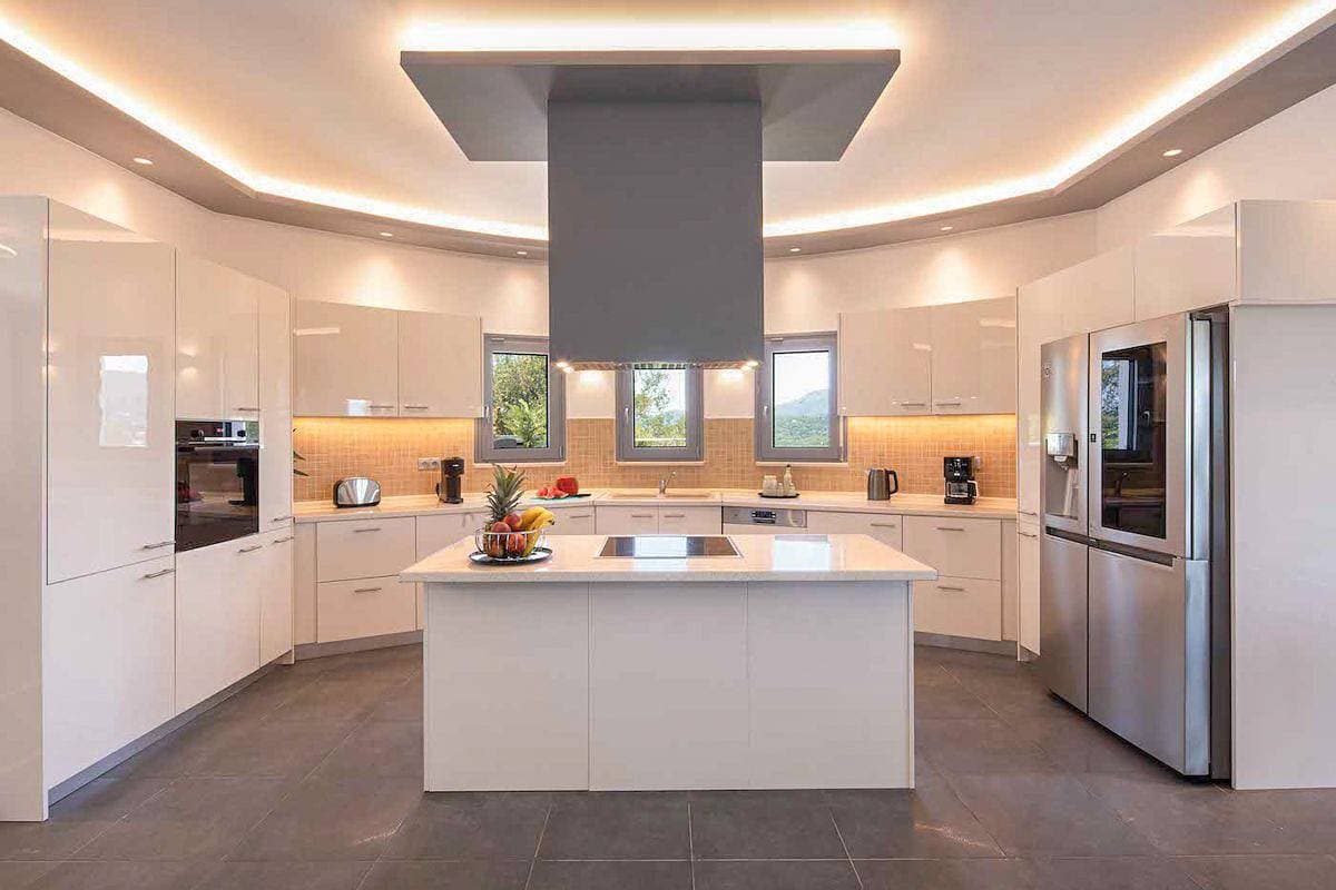 Foto 11 von 32: Villa für 12 Personen mit Balkon