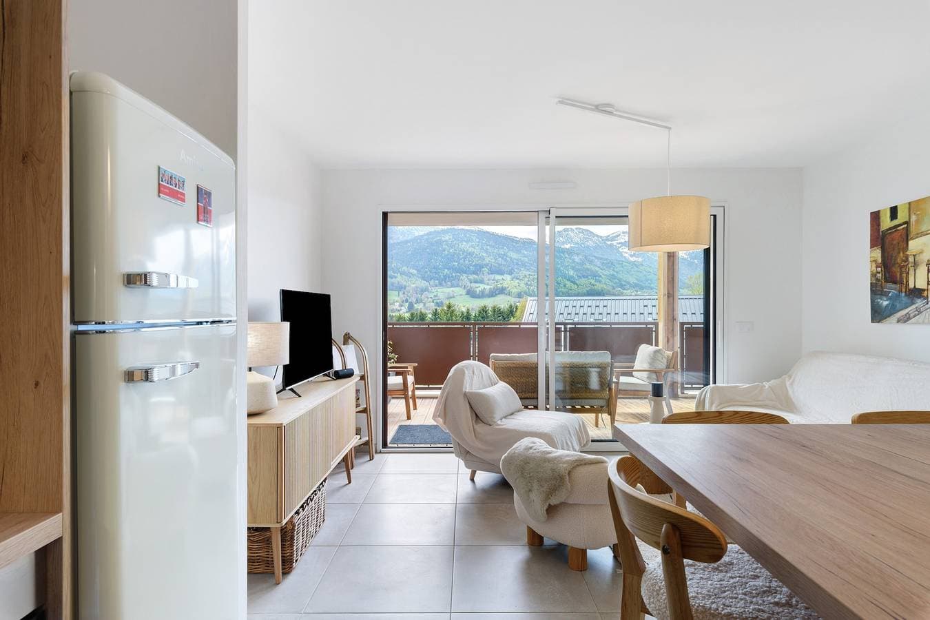 Foto 9 von 31: Appartement „Écrin Montagnard – Horizon Vercors“ mit Bergblick und Balkon