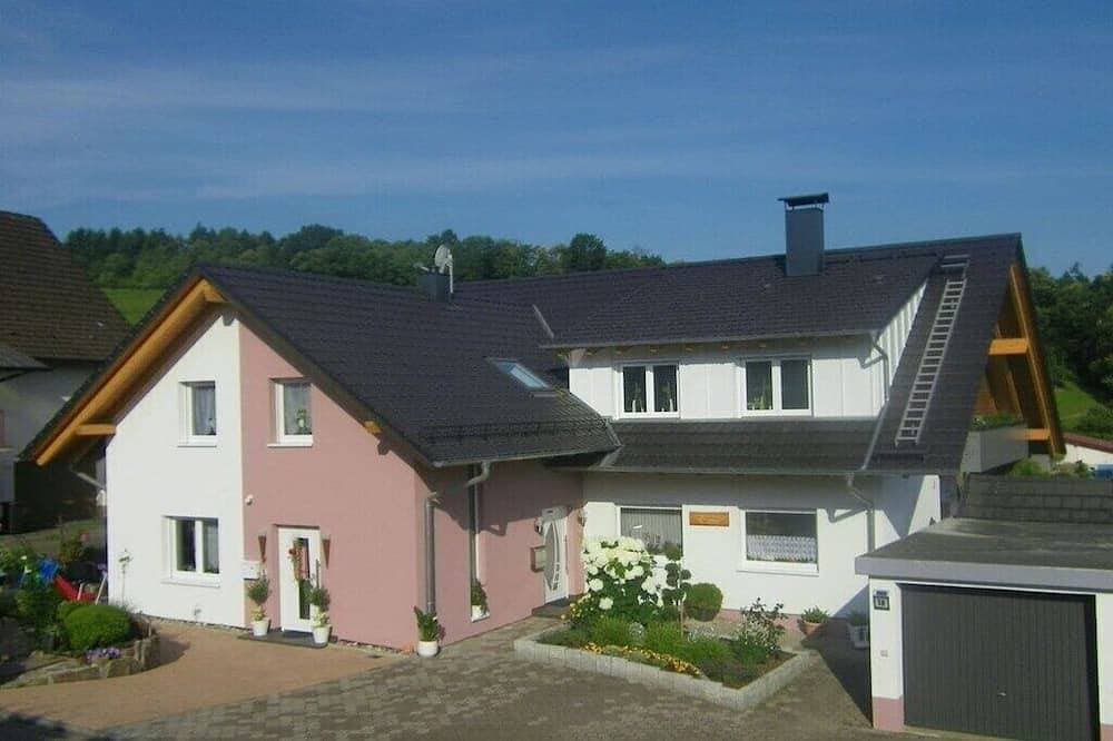 Ferienwohnung mit 2 Schlafzimmer 1