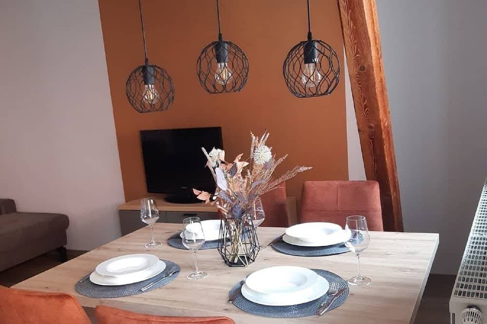 Wohnung Schwarzriesling mit Balkon 1