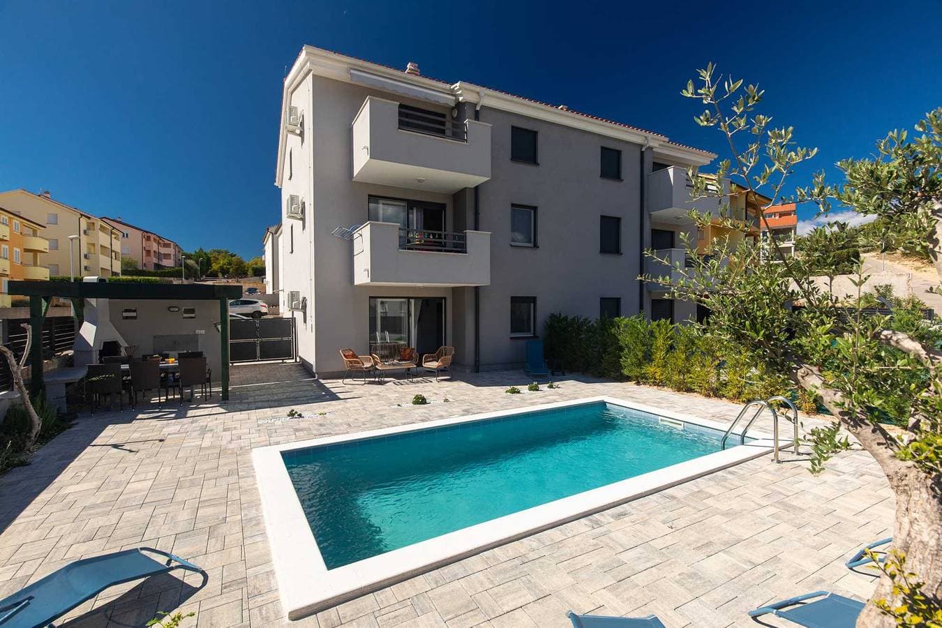 Apartment Patrick mit privatem Pool 1