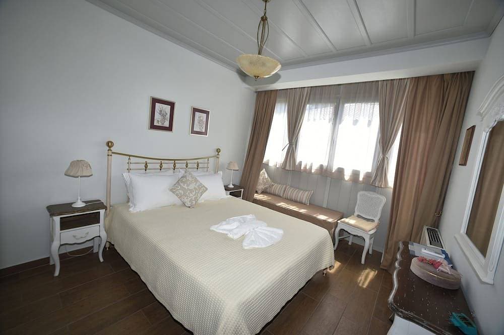 Foto 3 von 21: Ein geräumiges 2-Level-2-Schlafzimmer Ort-Home mit herrlichem Blick auf das Ägäische Meer