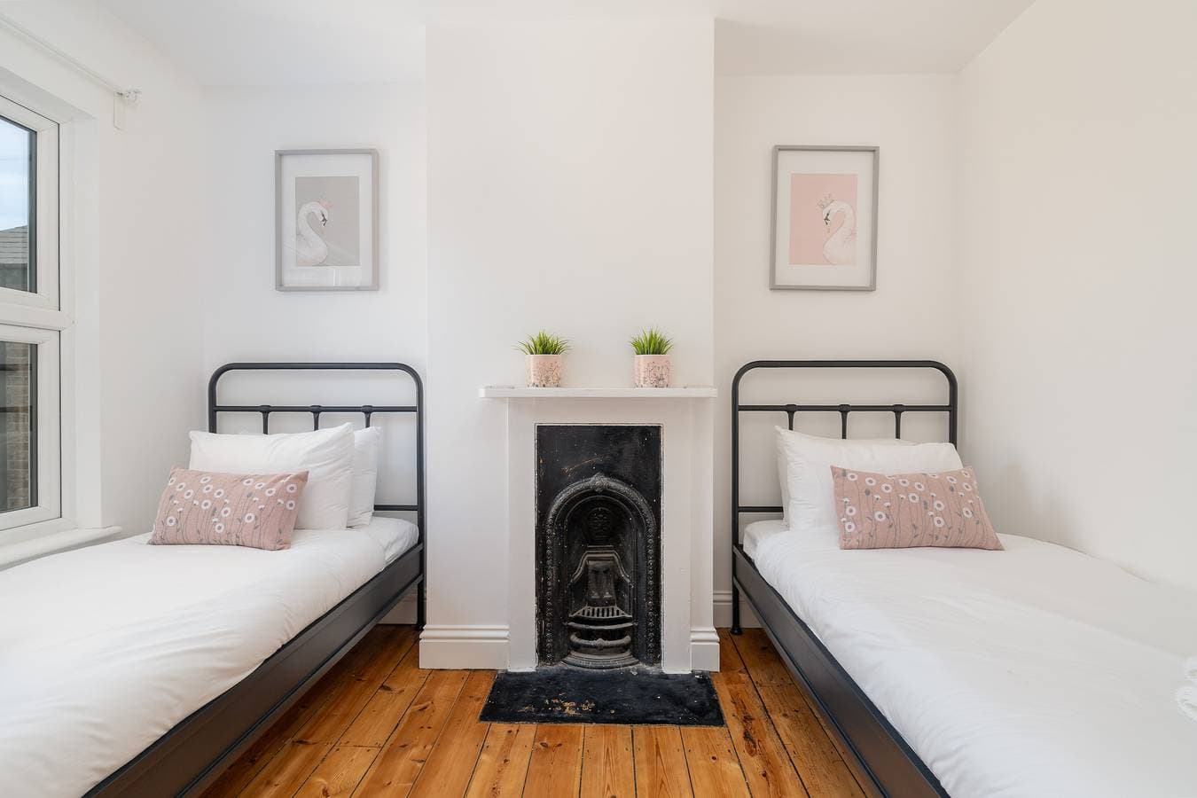 Foto 7 von 32: Beautiful, newly refurbished Victorian townhouse - Pass the Keys