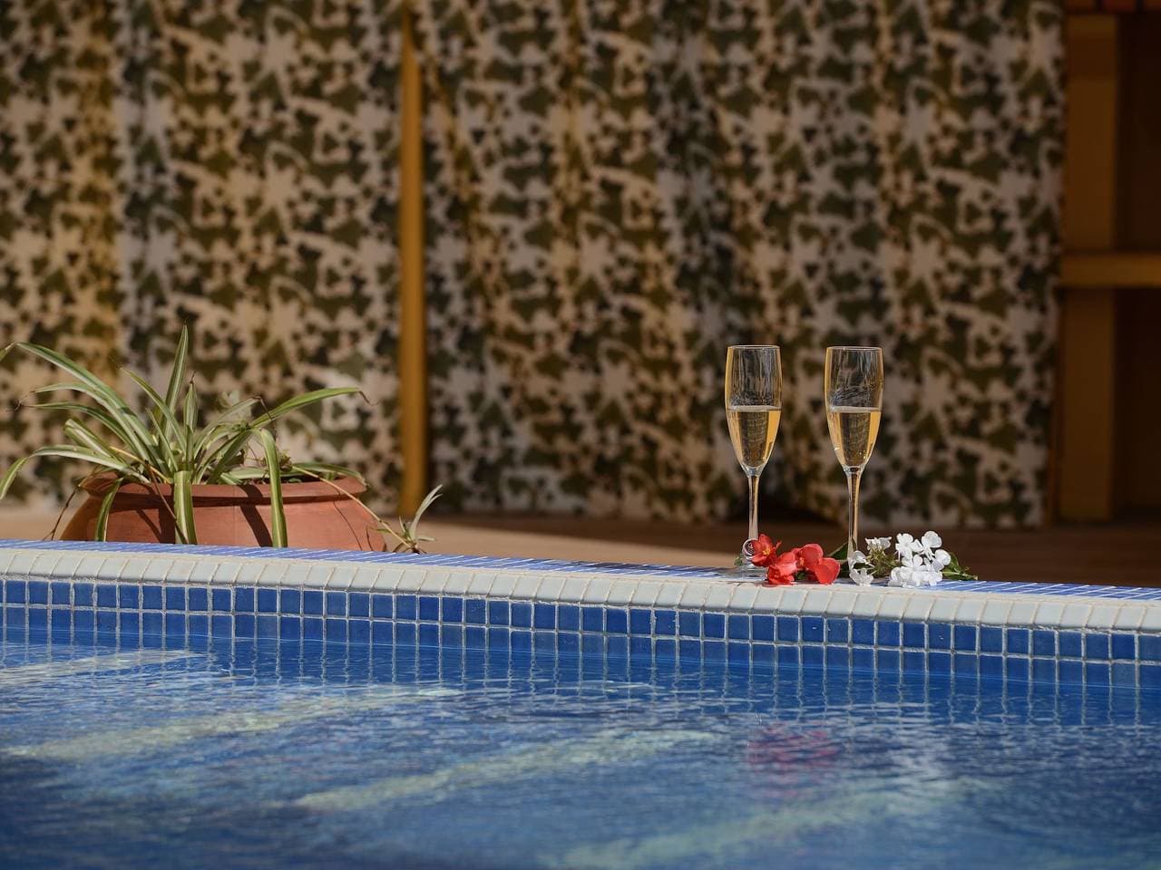 Foto 13 von 36: Mit Schwimmbad nur für Erwachsene