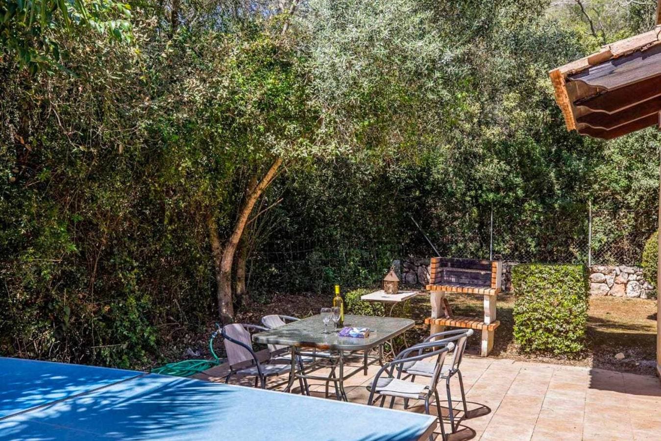 Foto 8 von 23: Villa für 4 Personen mit Garten