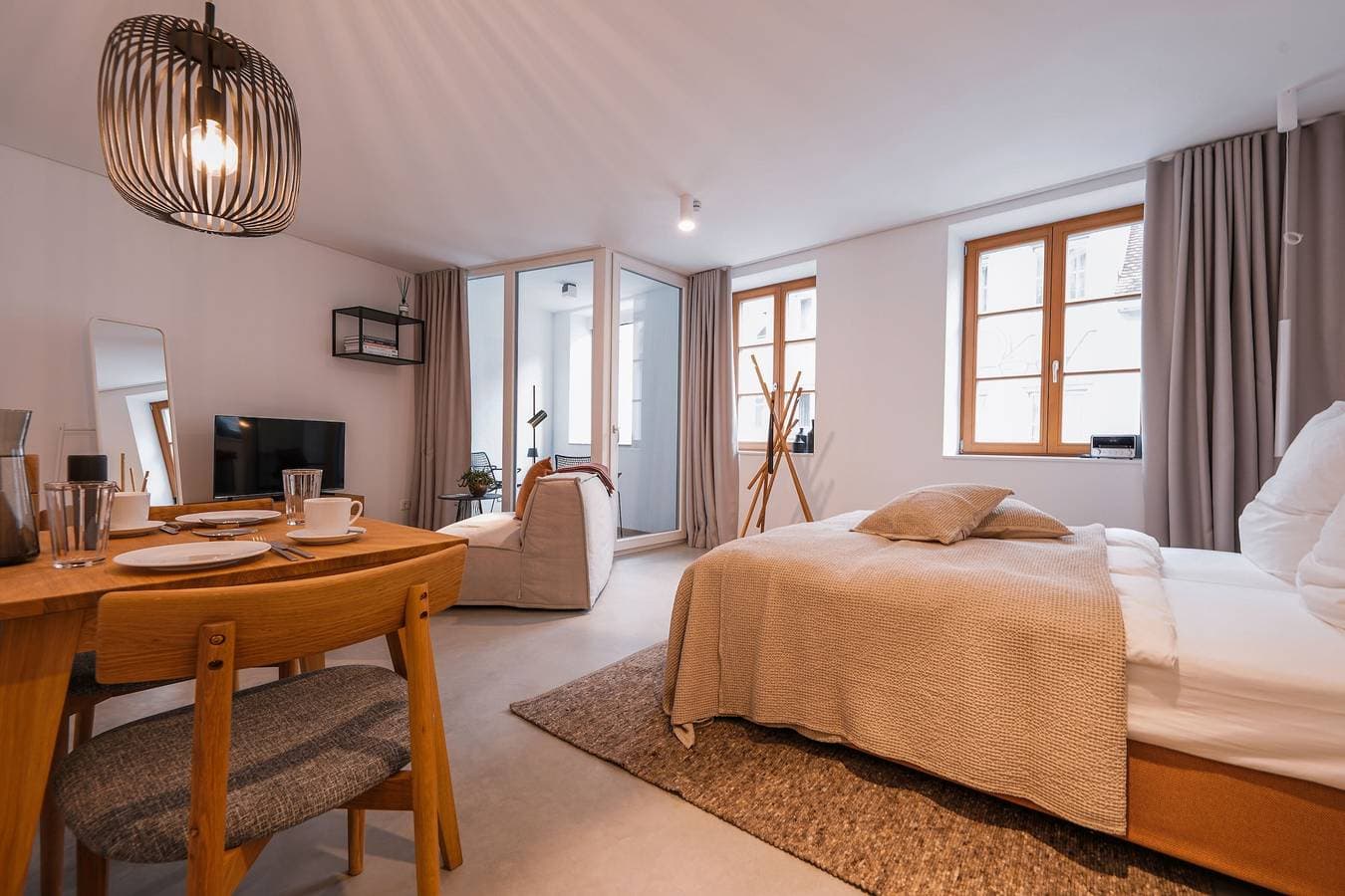 Foto 3 von 16: Apartment '2 Personen' mit überdachter Loggia im 2. Obergeschoss in unmittelbarer Seenähe