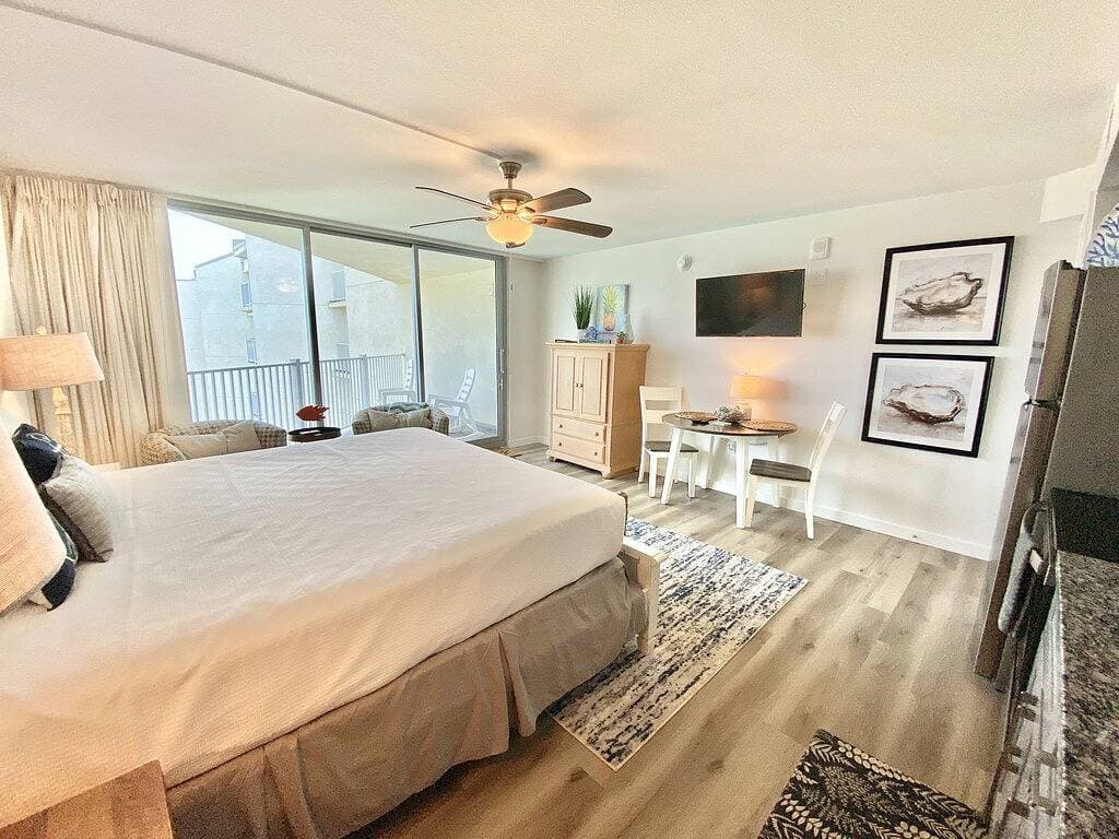 Foto 5 von 11: Sandcastle Condominium Unit 426