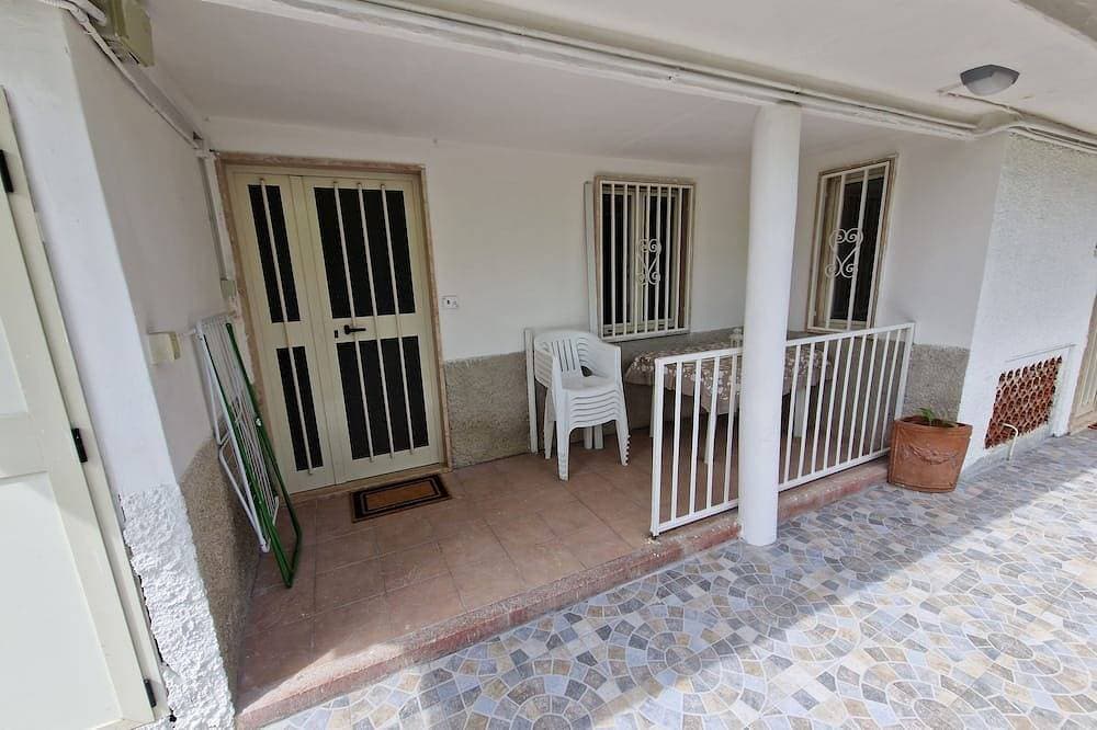 Vacation home by the sea in Paestum 1