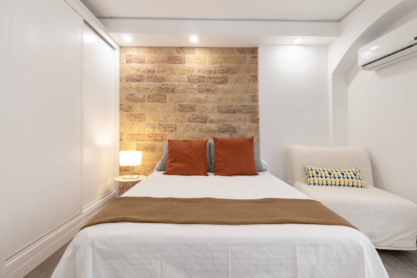 Foto 8 von 22: Ferienwohnung 'Gamonal Beach Studio' mit Gemeinschaftspool, Wi-Fi und Klimaanlage