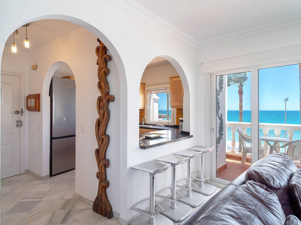 Foto 4 von 36: Wohnung am Strand in Nerja mit Pool und Klimaanlage