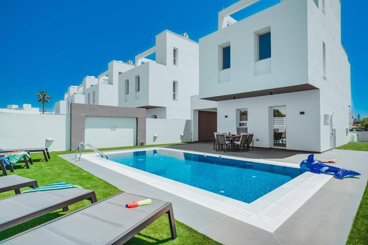 Stay in Style in Modern 3 Bedroom Villas Near Nissi Beach & Square 1