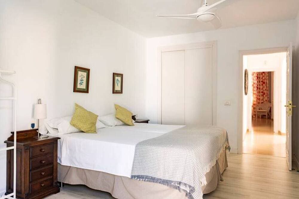 Foto 4 von 30: Villa Mit Privat Beheiztem Pool Am Sehren Süden Von Teneriffa Zu Fuss Zum Dorf