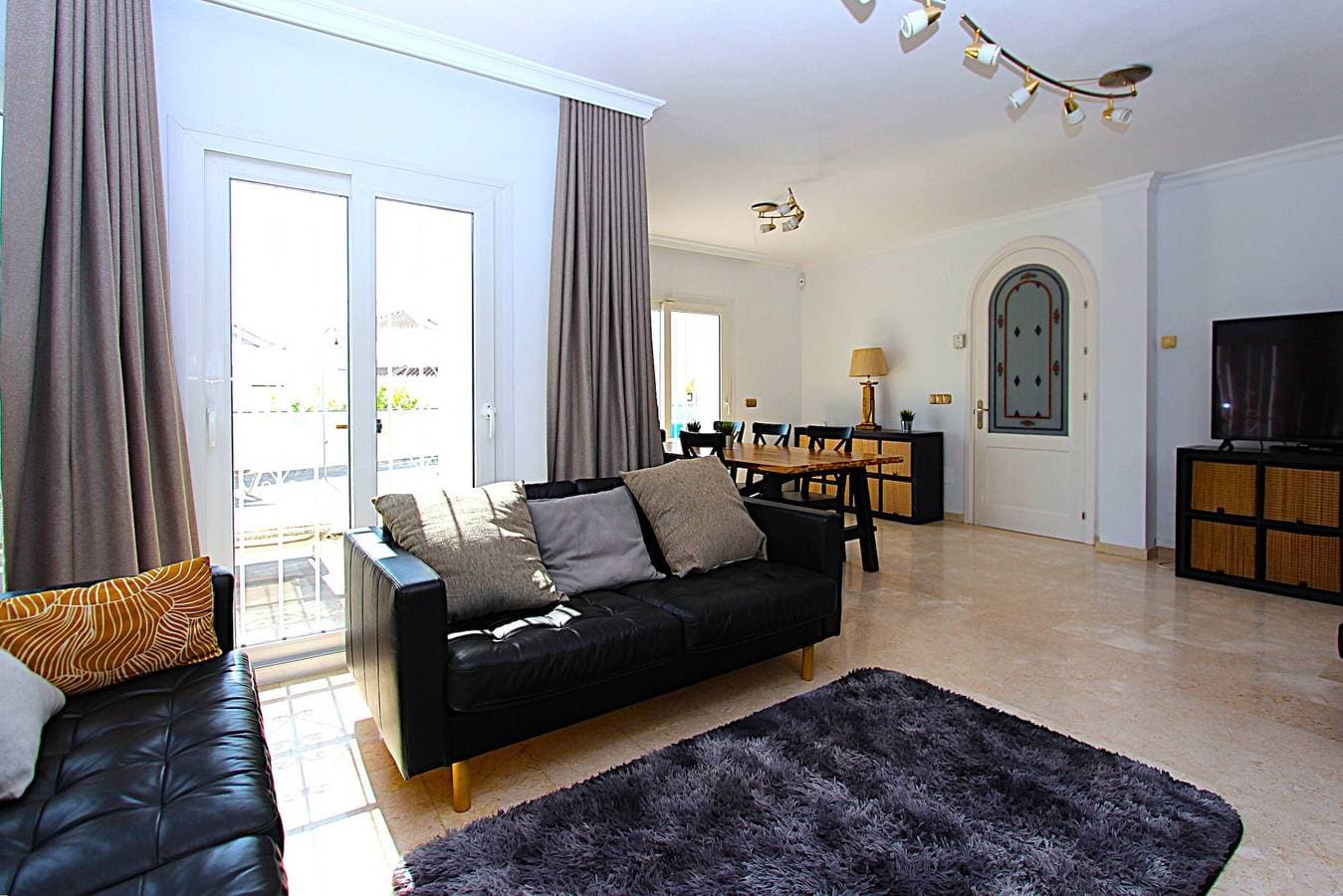 Foto 12 von 40: Villa „Casa Isabella Luxury“ mit Meerblick, WLAN und Klimaanlage