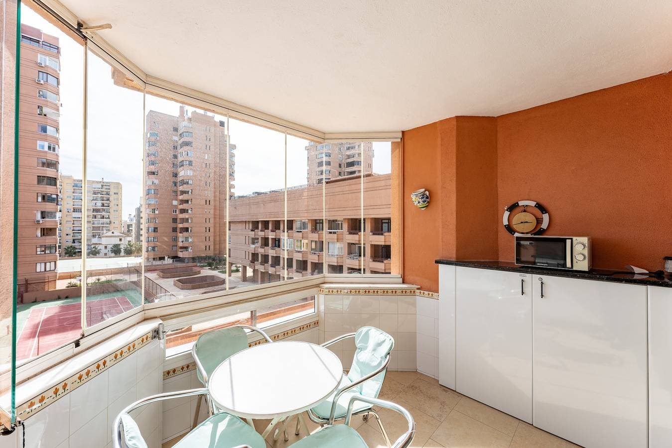 Foto 4 von 20: Einzimmerapartment 'Sunny' mit Blick auf den Hafen, Wi-Fi und Klimaanlage