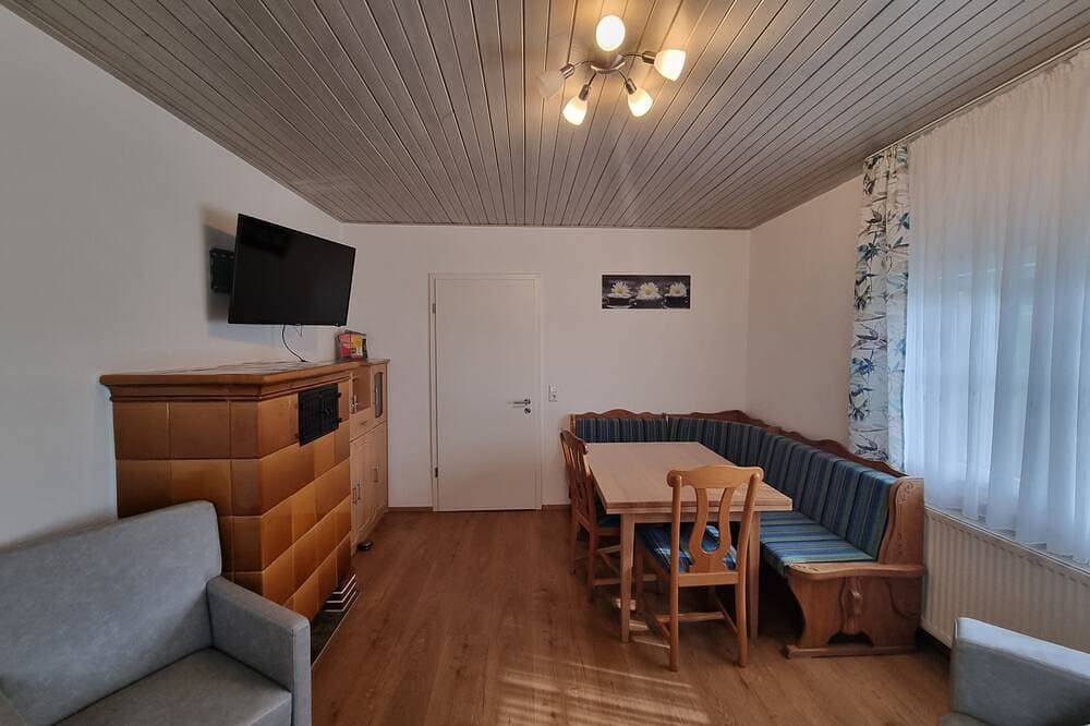 Foto 12 von 24: Ferienwohnung Schwörerhof mit Bergblick, privater Terrasse und WLAN