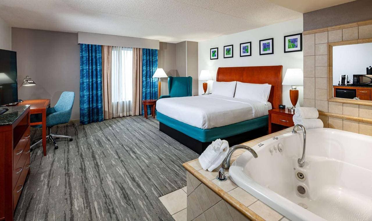 Foto 8 von 11: King Room with Whirlpool