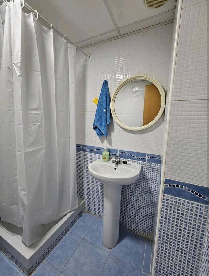 Foto 4 von 13: One-Bedroom Apartment