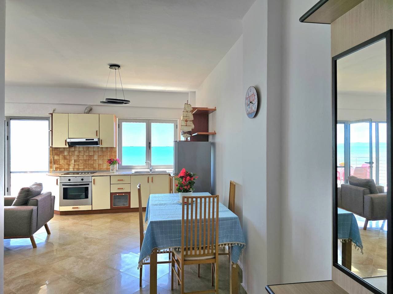Foto 12 von 24: Ferienwohnung für 3 Personen mit Balkon