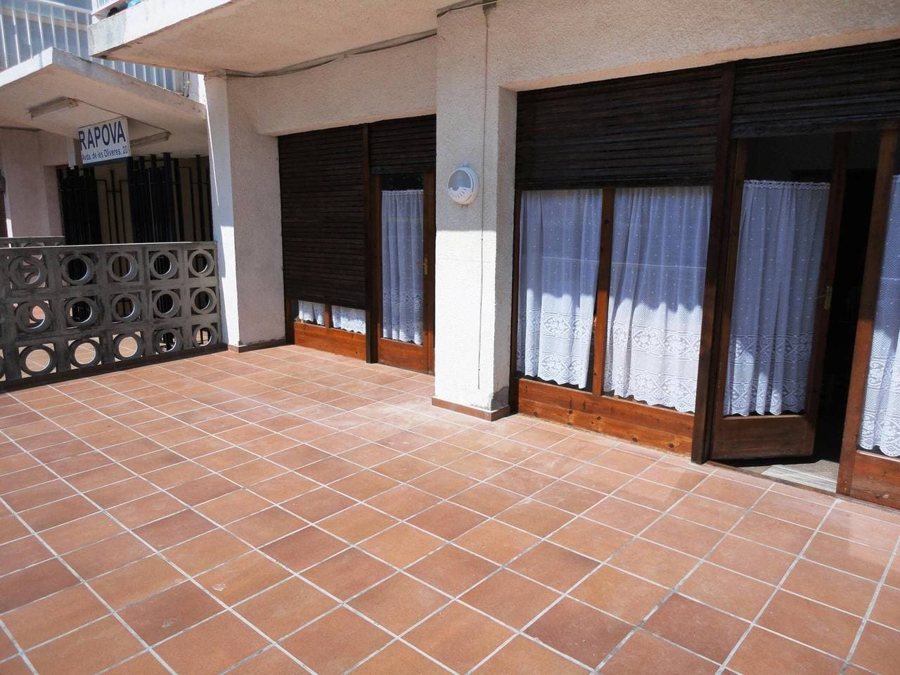Foto 6 von 19: Erdgeschosswohnung nur 250m vom Strand entfernt, 2 Schlafzimmer, Terrasse, Parkplatz - Oliveres, Spanien