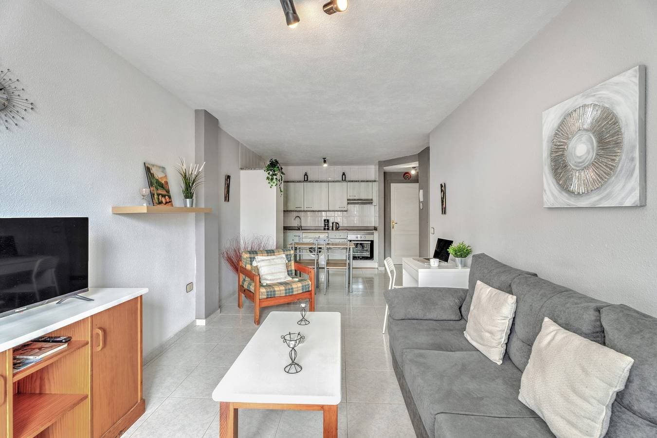 Foto 6 von 21: Ferienwohnung 'Retama' mit Meerblick, privater Terrasse und WLAN