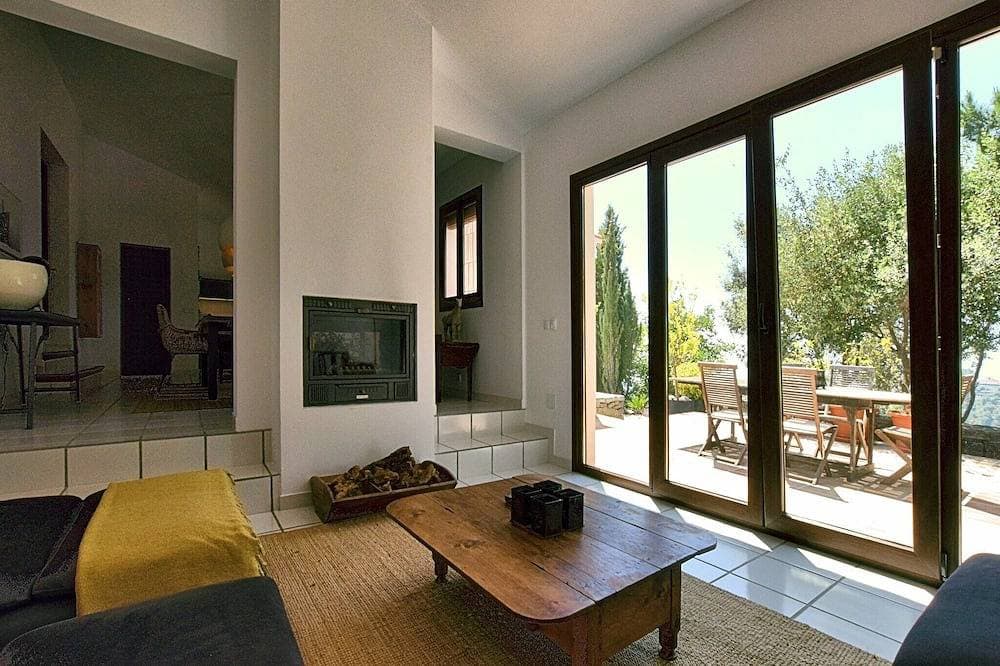 Foto 11 von 30: Villa in der Nähe von Sayalonga am Meer