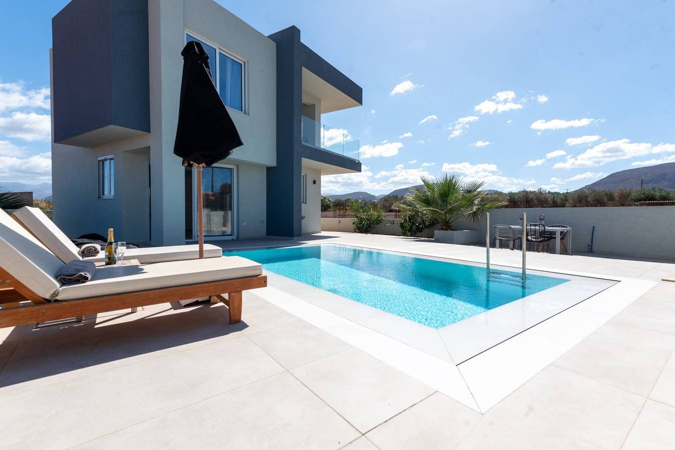 Foto 9 von 35: Villa für 4 Personen