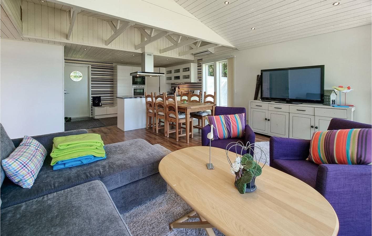 Foto 6 von 16: Ferienhaus für 6 Personen mit Seeblick
