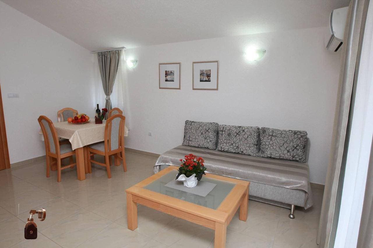 Foto 6 von 15: Apartment with Sea View