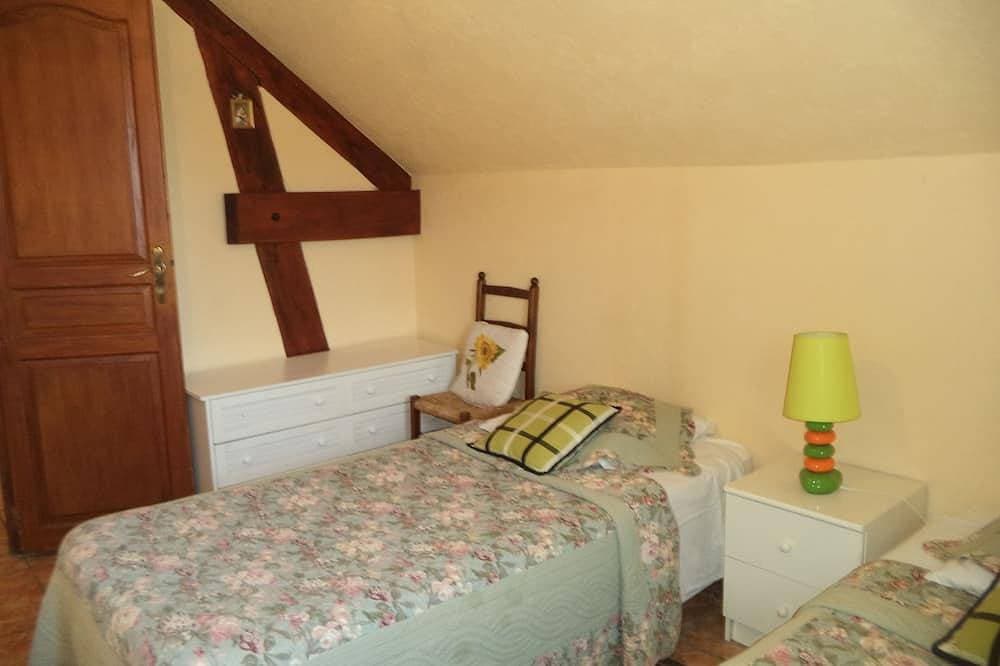Foto 8 von 27: Ferienhaus \"Turm\" Normandie