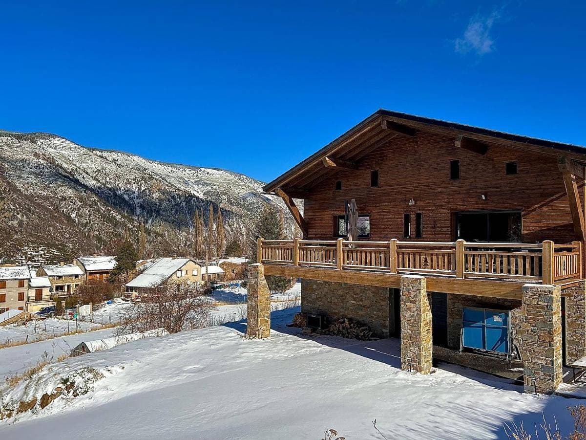 Foto 2 von 31: Chalet