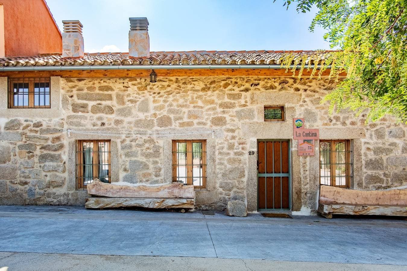 La Cantina 1