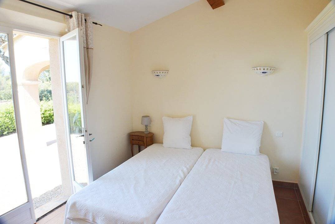 Foto 11 von 26: Villa für 8 Personen mit Terrasse