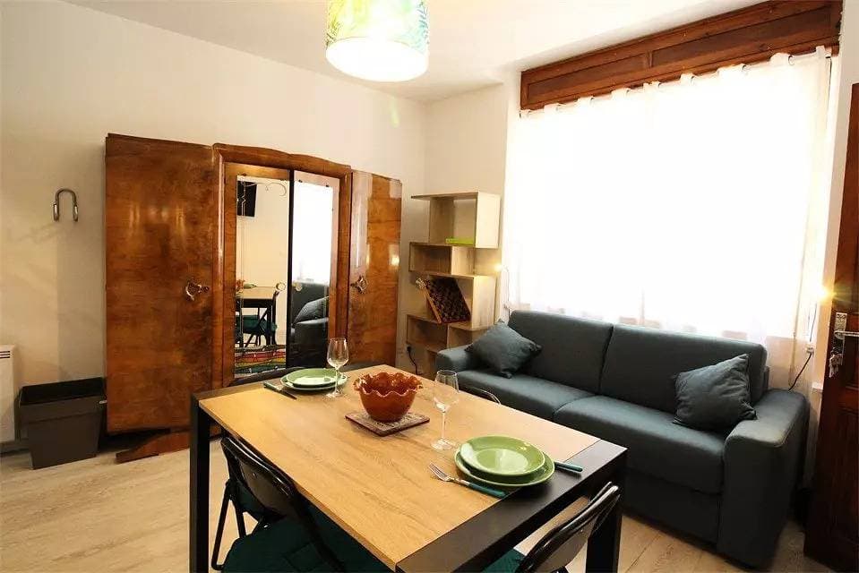 Foto 5 von 12: Grand Studio Luchon For 2 Pers - WIFI