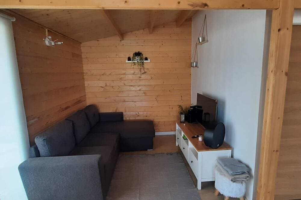 Foto 6 von 29: Peaceful Getaway with Pool, Jacuzzi & BBQ Area