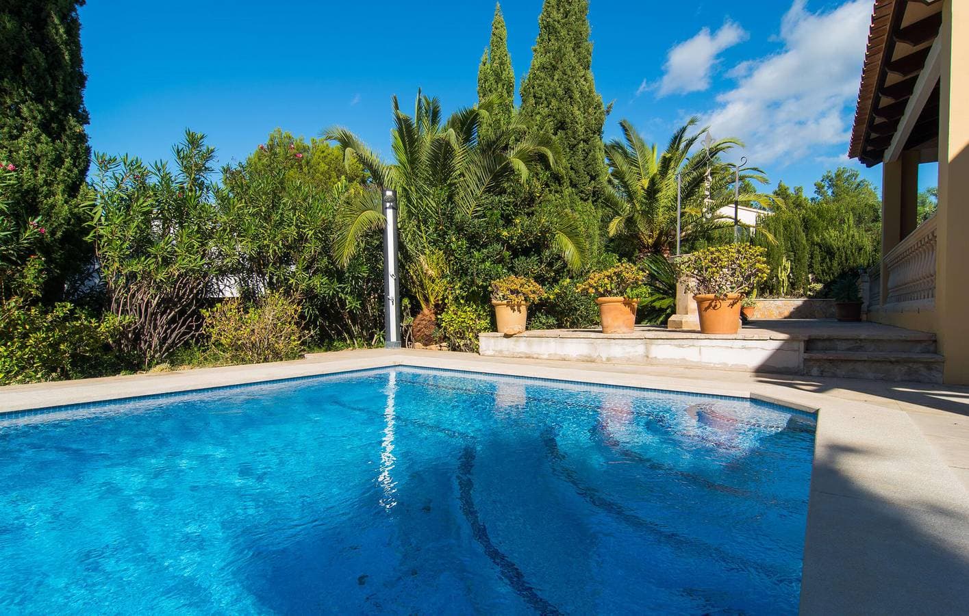 Foto 8 von 47: Luxuriöses Strandapartment mit Pool und Terrasse