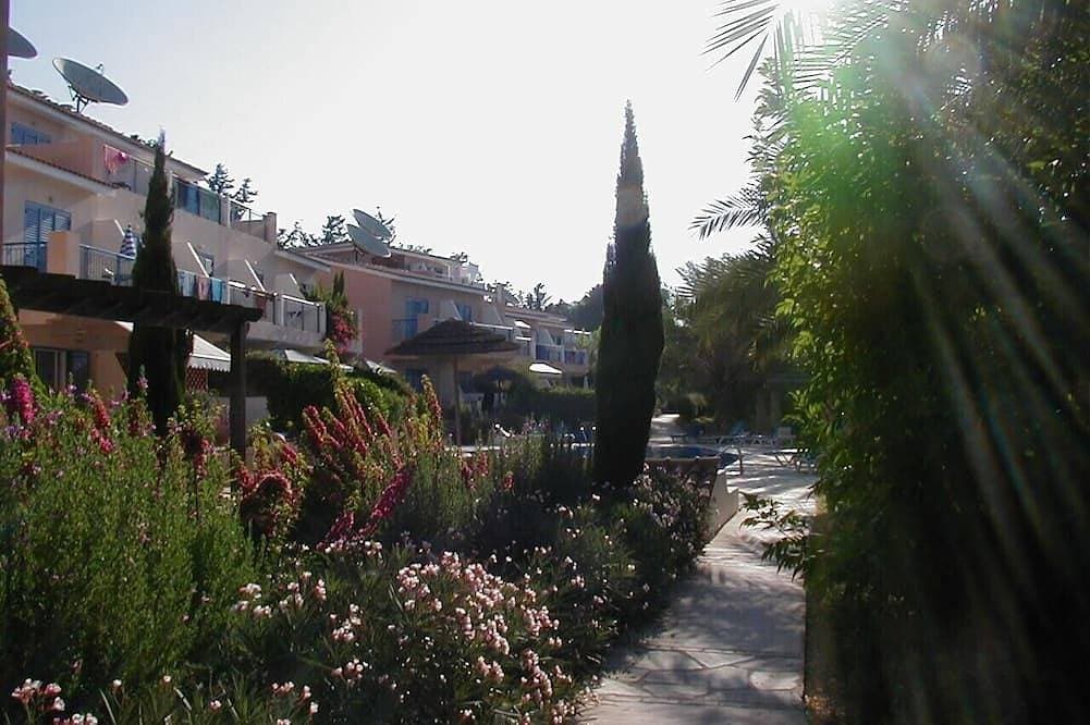 Foto 5 von 30: Kato Paphos: hervorragende Wohnung T2 Touristengegend am Meer