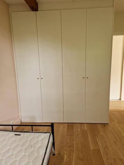 Foto 7 von 8: Three-Bedroom House