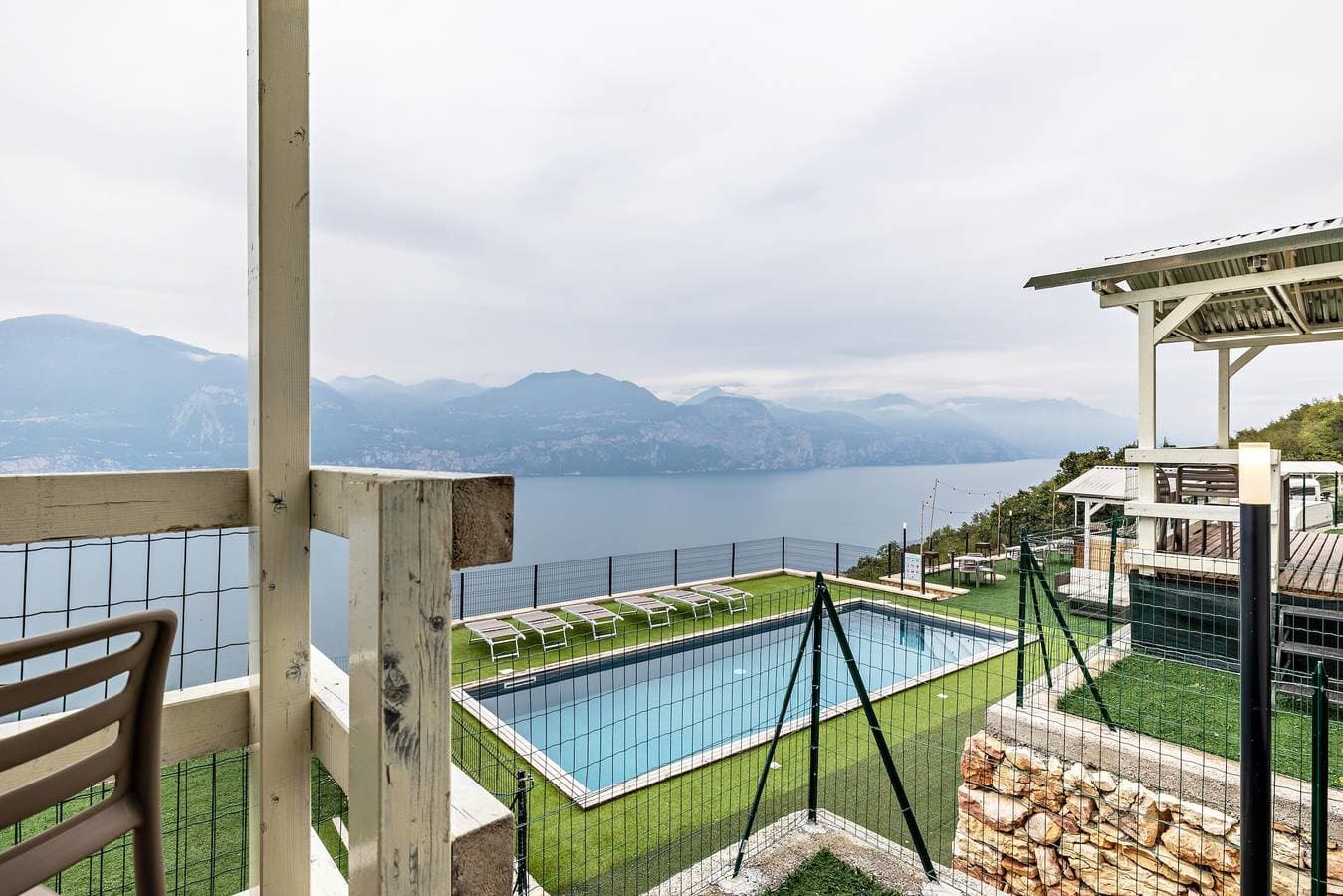 Foto 3 von 26: Mobilheim 'Genziana' mit Blick auf den See, Wi-Fi und Klimaanlage