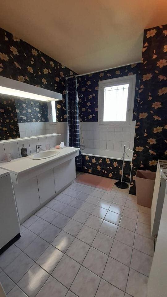Foto 9 von 53: Three-Bedroom House
