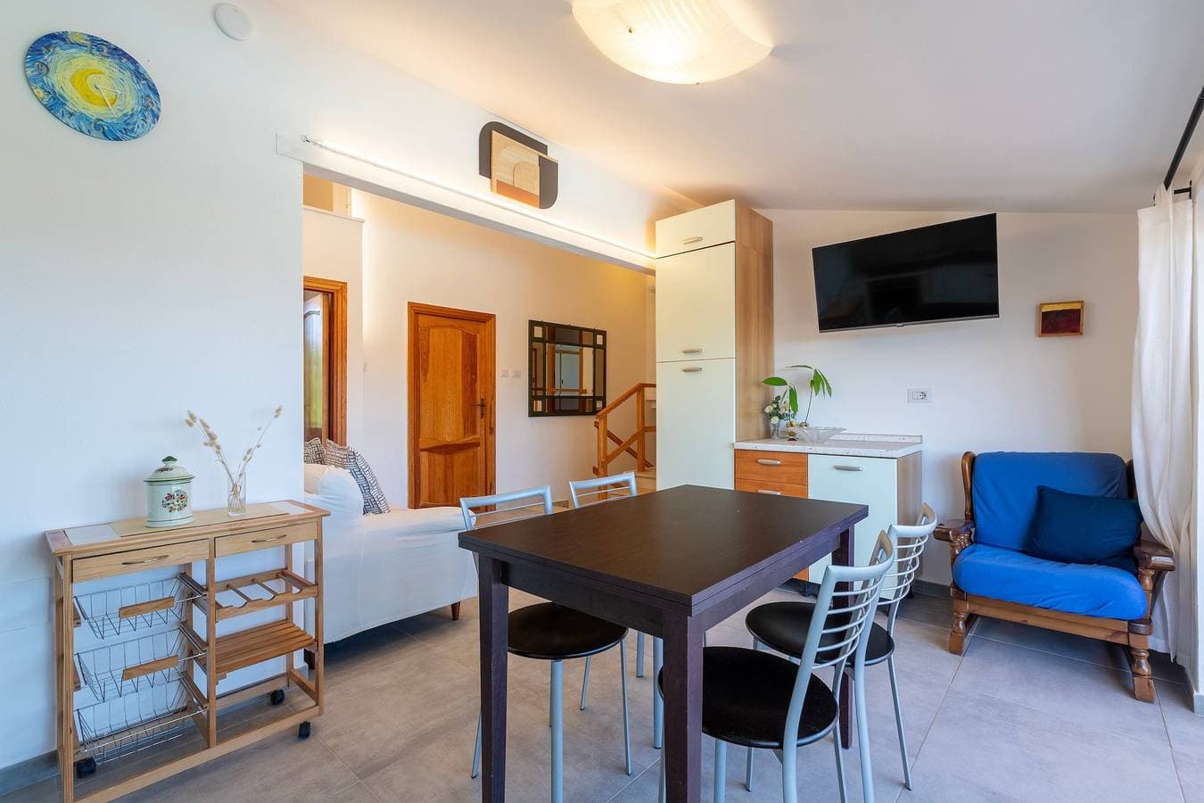 Foto 5 von 36: Ferienwohnung 'Attico Villa Stefania' mit Meerblick, Pool und privatem Garten