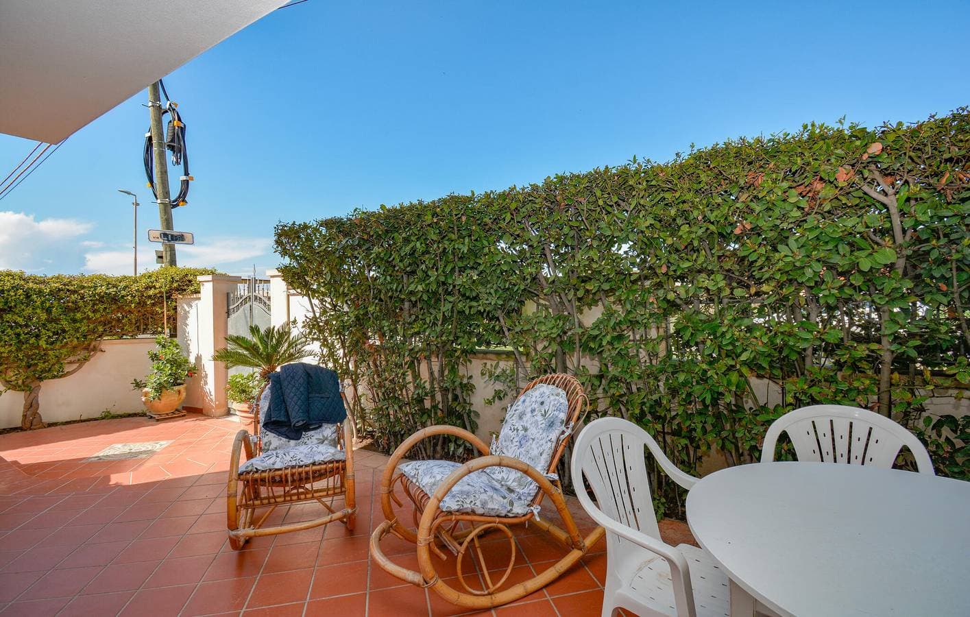 Foto 7 von 31: Glücklich am Strand: Gemütliches Apartment mit Pool und Terrasse