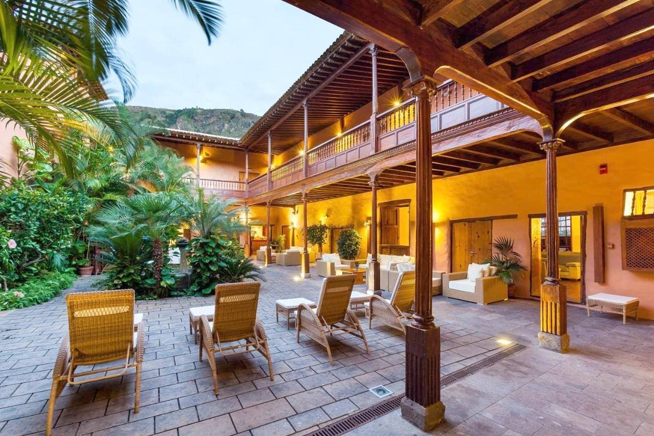 Foto 4 von 37: Hotel für 10 Personen mit Terrasse