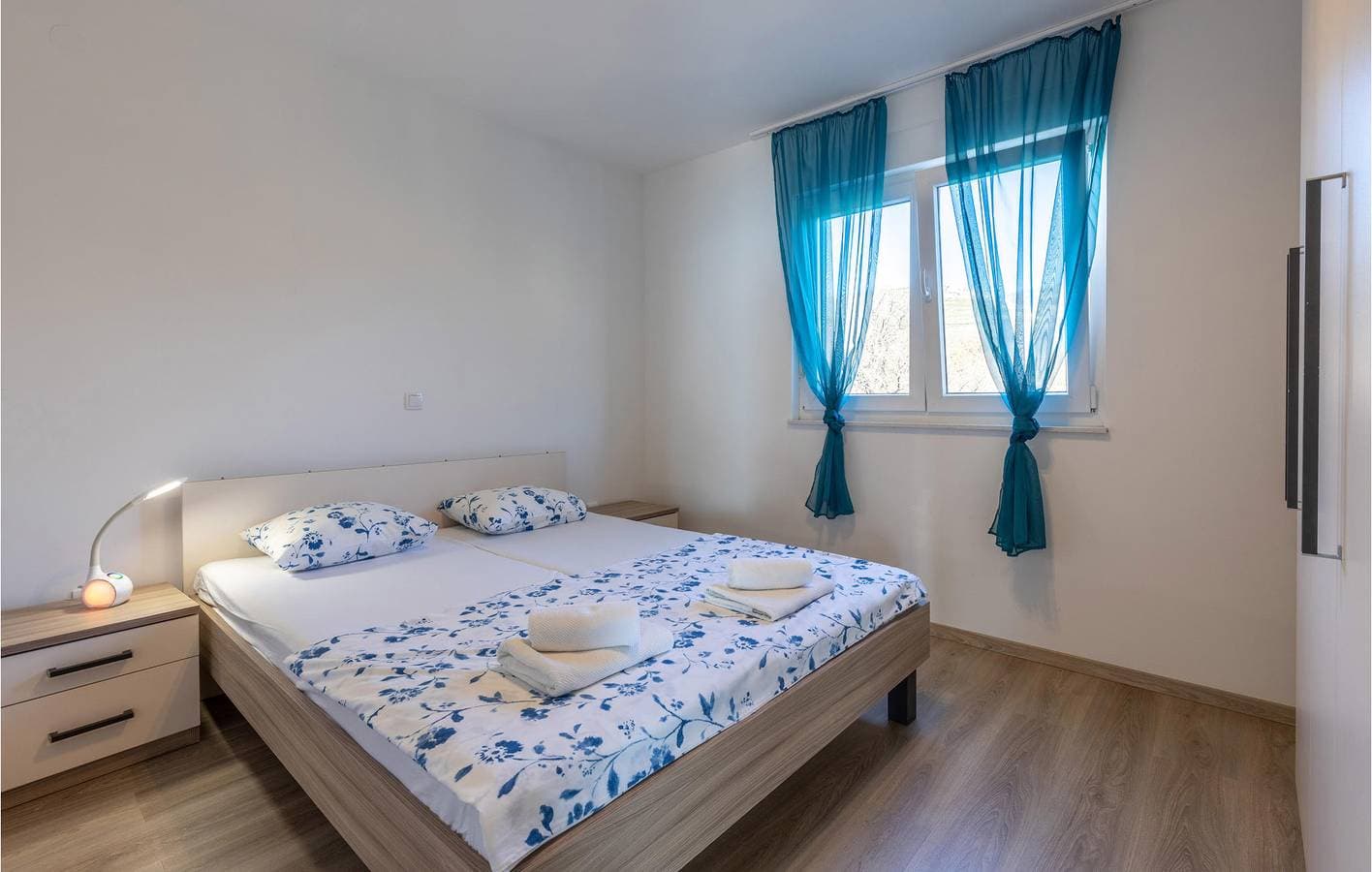 Foto 11 von 32: Gemütliche Ferienwohnung mit Terrasse, 100 m von der Küste entfernt, in der Nähe des Stadtzentrums von Klenovica