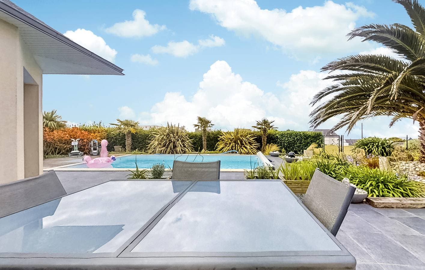 Foto 7 von 26: Apartment mit Meerblick, Pool und Parkplatz, 2 km zum Strand