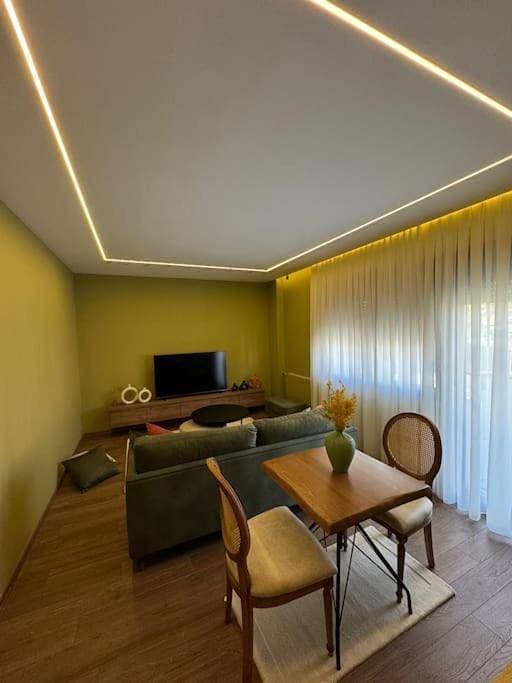 Foto 2 von 23: One-Bedroom Apartment with Balcony