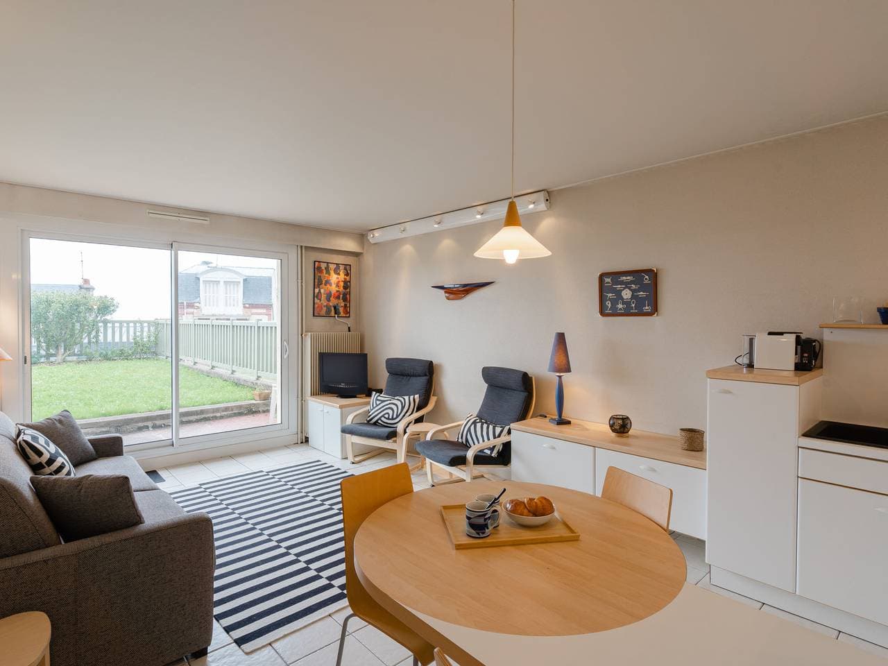Trouville-sur-mer: Mehrfamilienhaus Le Drakkar 1