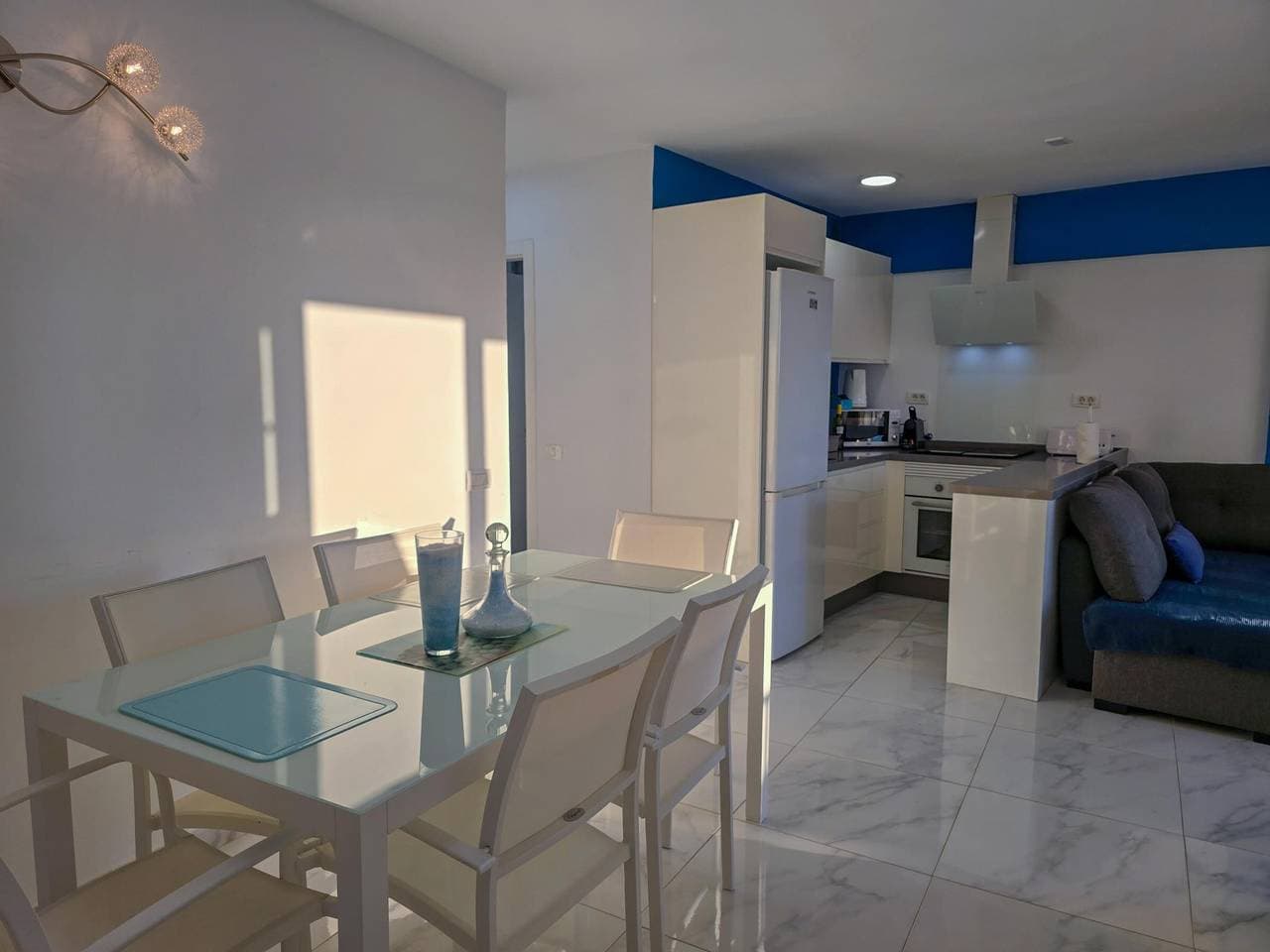 Foto 3 von 25: Spektakuläres Apartment mit Pool in San Eugenio, Teneriffa