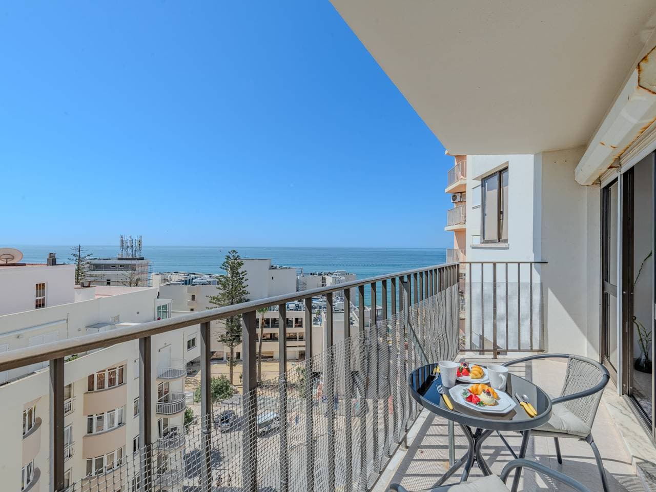 Foto 11 von 31: Excellent seafront & seaview