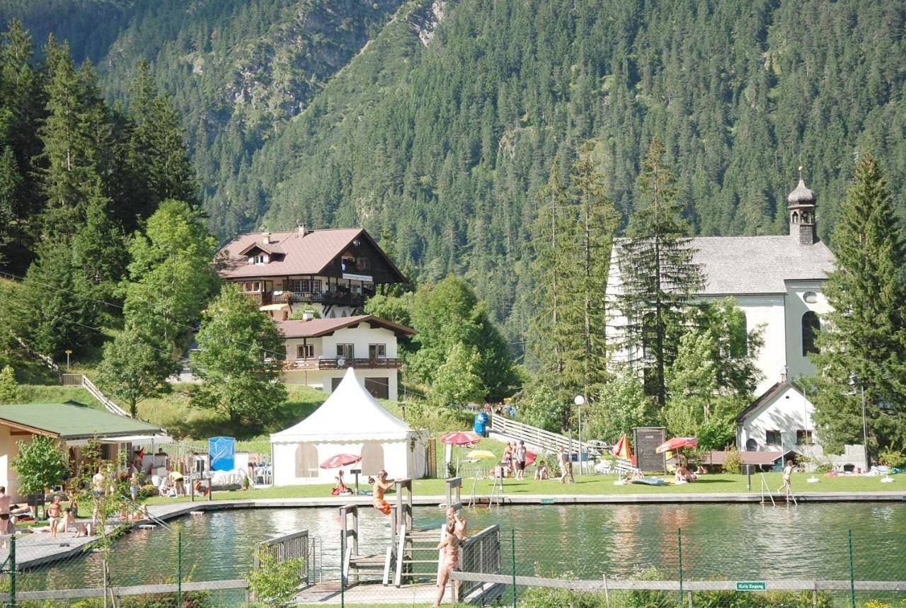 Ferienwohnung Pension Tirol 1